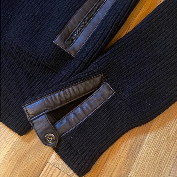 GUCCI Cardigan Sweater - Picture 8 of 15